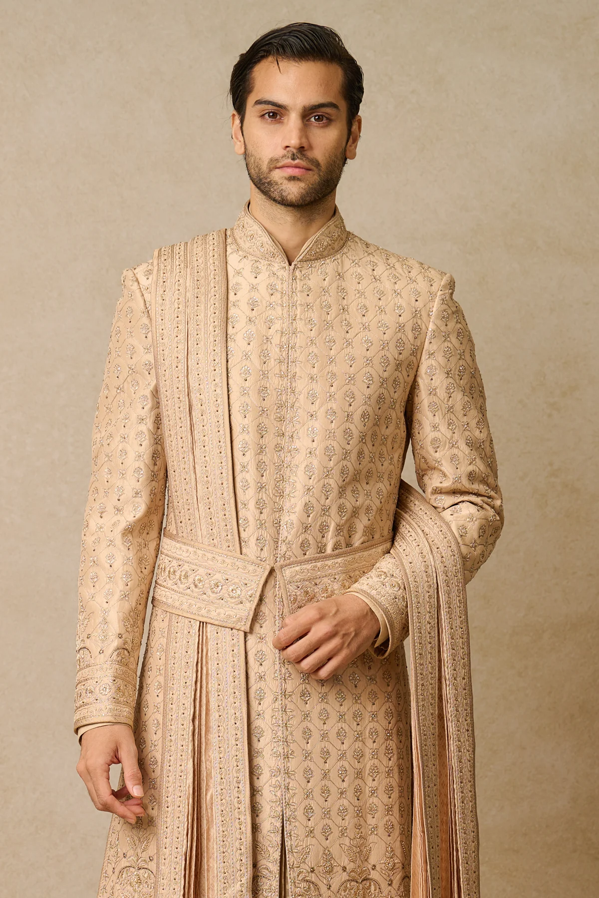 Sherwani Set Of 7 - Image 4